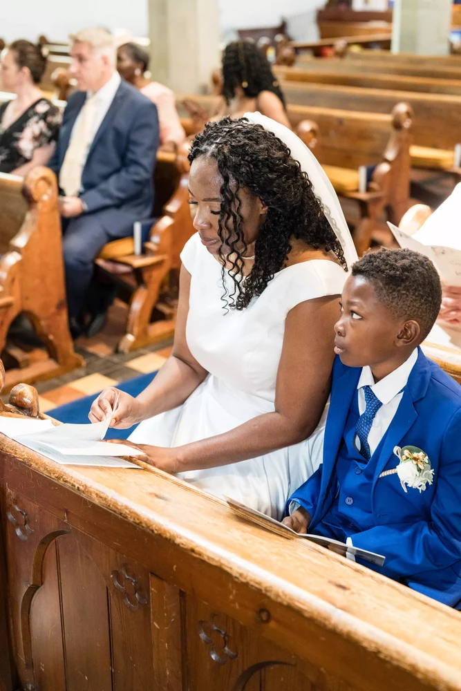 Luxury documentary wedding photography at high-end UK venue - Photo 15