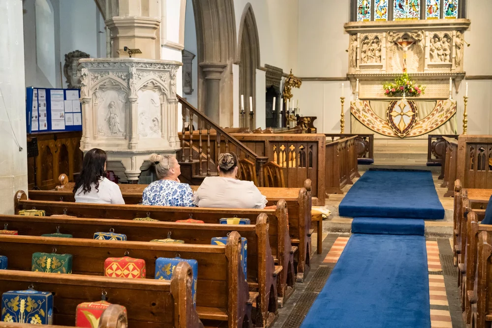 Luxury documentary wedding photography at high-end UK venue - Photo 48