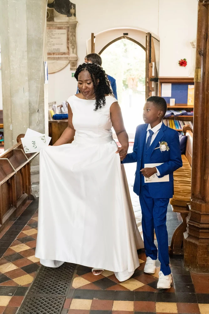 Luxury documentary wedding photography at high-end UK venue - Photo 61